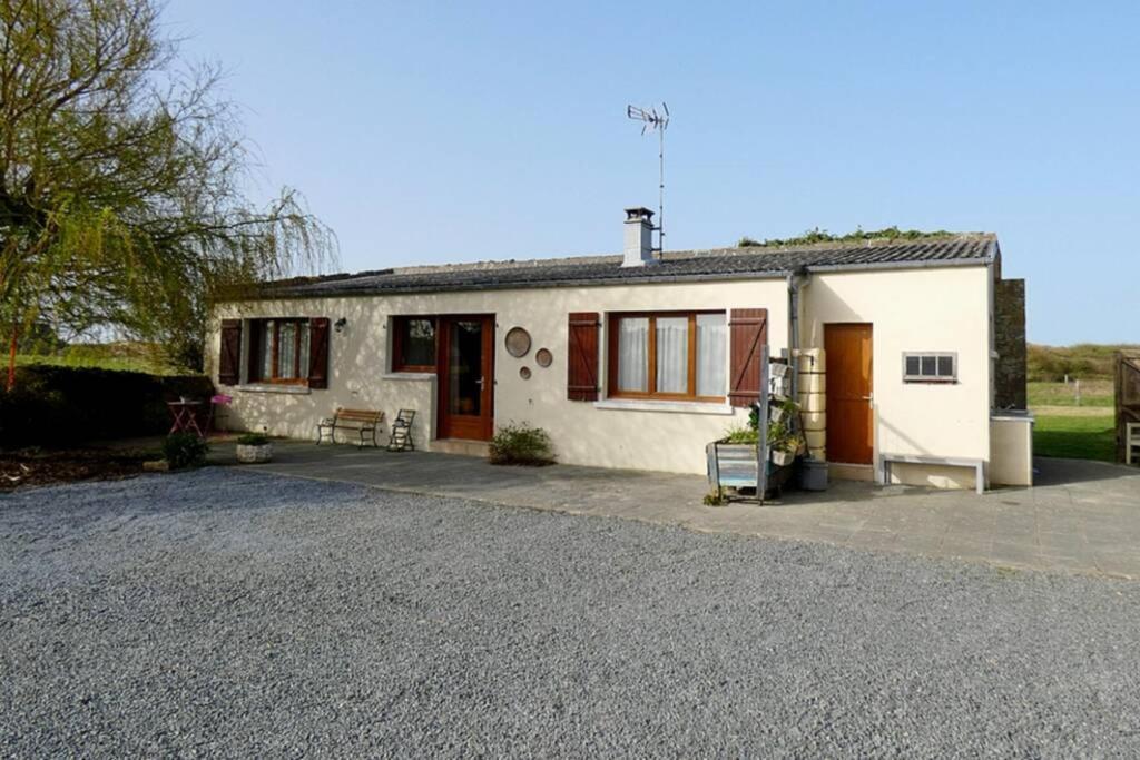 Gite Au Pied Des Dunes, 200M De La Plage Montmartin-sur-Mer Exterior photo